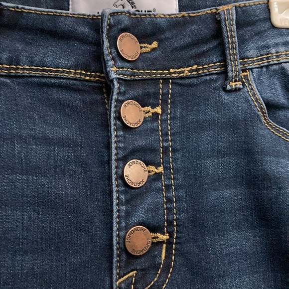 Jordache high rise ankle skinny jeans with red stripe down the sides. - Picture 5 of 10